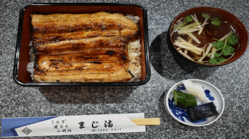 【B賞】五感で堪能！伝統の調理法で至福の逸杯を！「まじ満」うな重（特大）＋肝吸い　ペア食事券セット